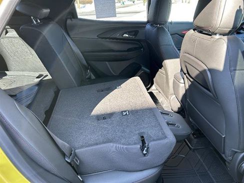 Used 2025 Chevrolet TrailBlazer RS w/ Driver Confidence Package image 48