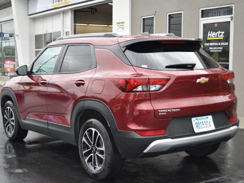 Used 2024 Chevrolet TrailBlazer LT image 4