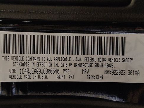 Used 2018 Jeep Grand Cherokee Altitude image 33