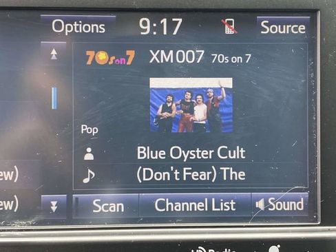 Used 2017 Toyota Tacoma SR5 w/ Tow Package image 28