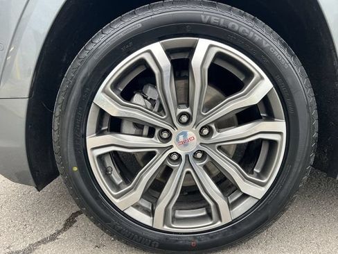 Used 2020 GMC Terrain Denali w/ Denali Premium Package FWD image 9