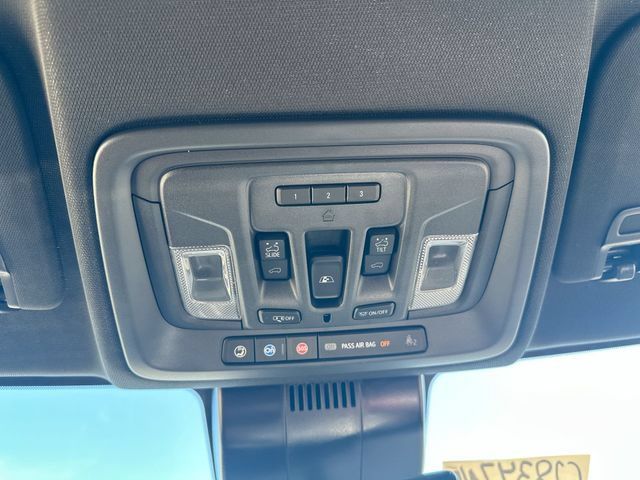 Used 2024 Chevrolet Silverado 2500 High Country w/ Technology Package AWD/4WD image 41