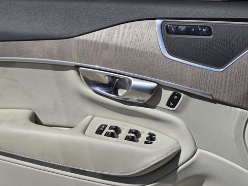 Used 2023 Volvo XC90 B6 Plus w/ Protection Package Premier image 30