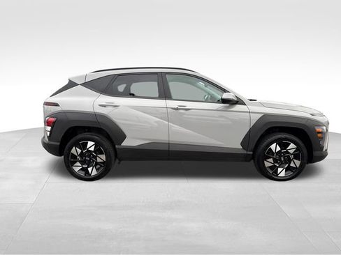 Used 2024 Hyundai Kona SEL image 8