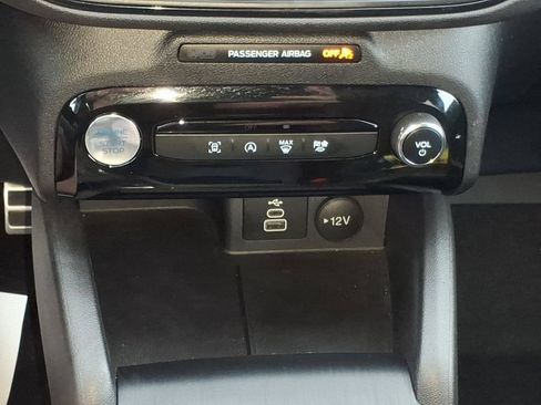 Used 2024 Ford Escape ST-Line w/ Tech Pack #1 AWD/4WD image 16