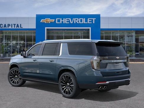 New 2026 Chevrolet Suburban High Country image 3
