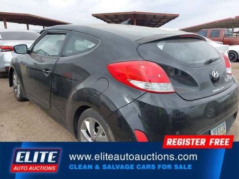 Used 2016 Hyundai Veloster image 6