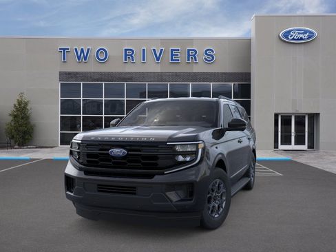 New 2026 Ford Expedition Active RWD image 2