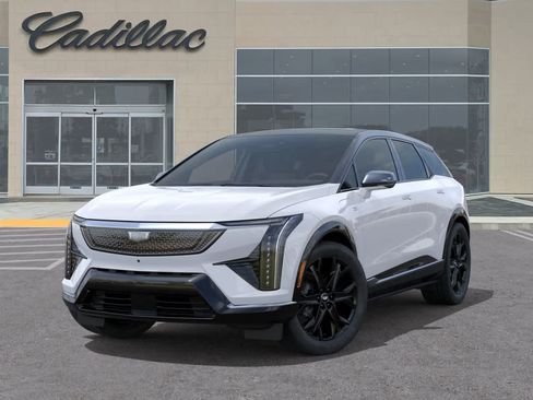 New 2026 Cadillac Optiq Sport 2 w/ LPO, ONYX Package AWD/4WD image 6