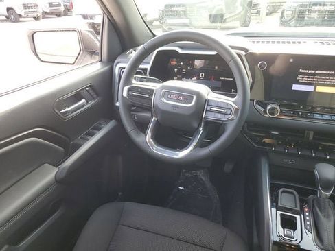 New 2025 GMC Canyon Elevation w/ Convenience Package image 13