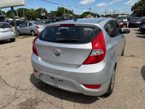 Used 2012 Hyundai Accent GS FWD image 20
