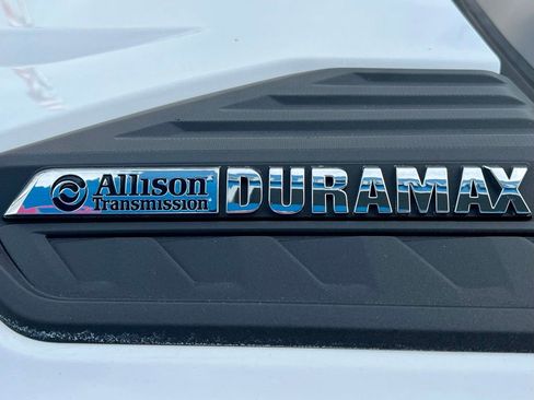 Used 2025 Chevrolet Silverado 2500 LTZ w/ LTZ Convenience Package image 22