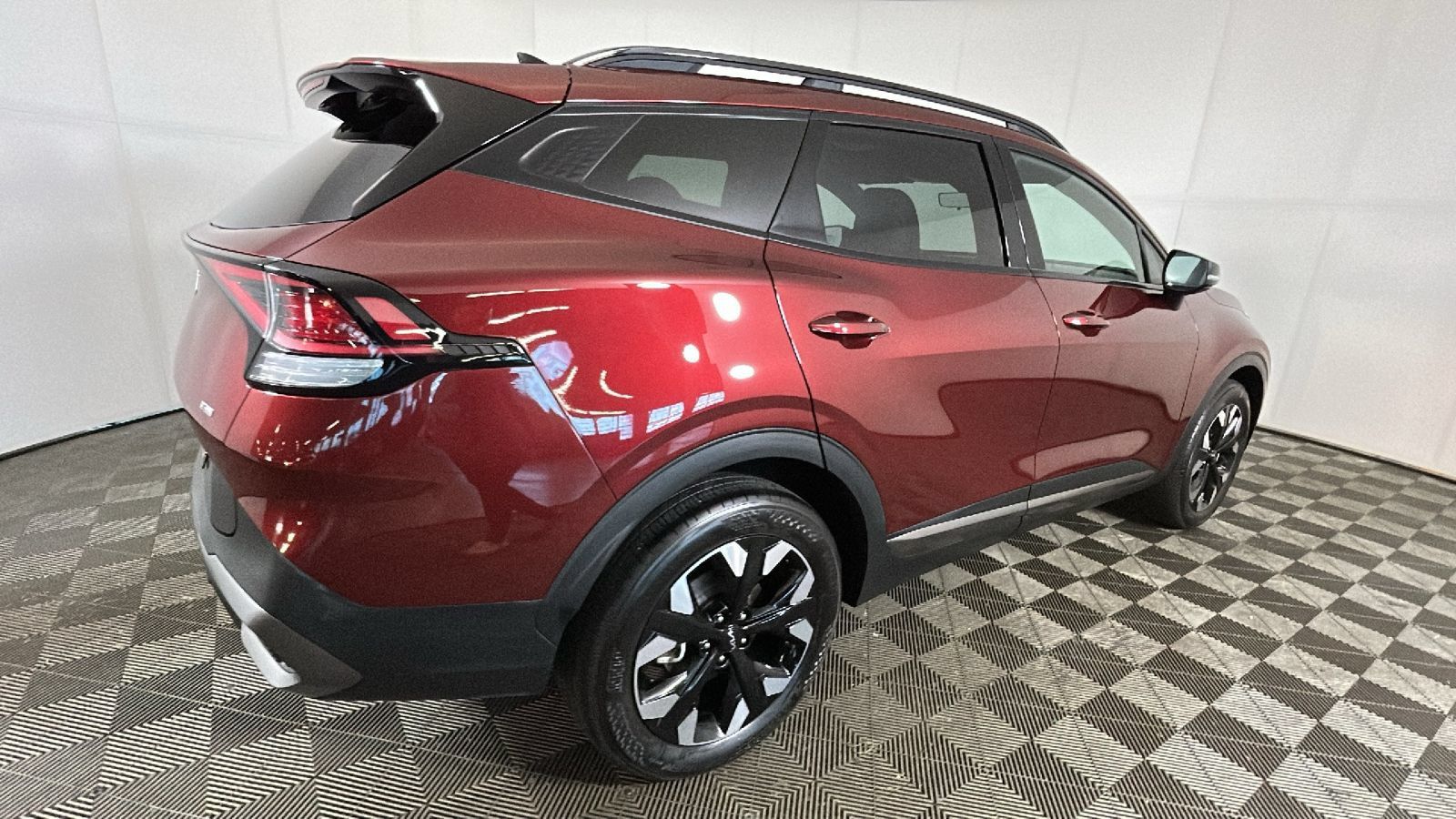 Used 2024 Kia Sportage X-Line w/ X-Line Premium Package AWD/4WD image 3
