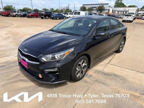 Certified 2021 Kia Forte LXS FWD image 3