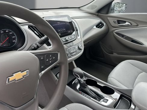 Used 2024 Chevrolet Malibu LS FWD image 15