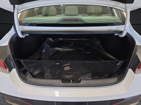 Certified 2025 Hyundai Elantra SEL image 16