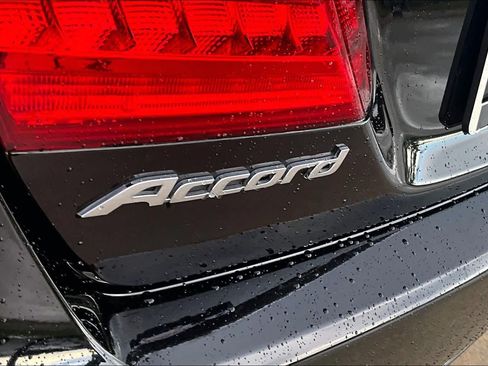 Used 2015 Honda Accord EX-L image 9