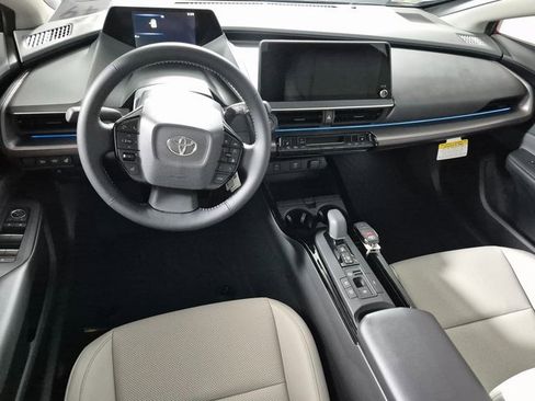 New 2026 Toyota Prius XLE image 10