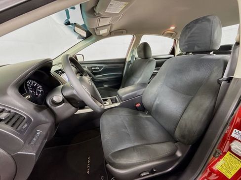 Used 2015 Nissan Altima 2.5 S w/ Special Edition Package image 5