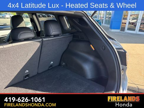 Used 2023 Jeep Compass Latitude AWD/4WD image 30