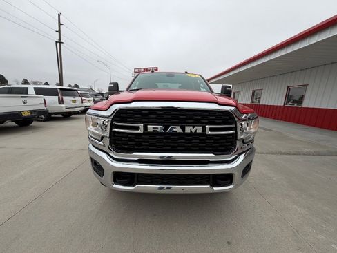 Used 2024 RAM 2500 Big Horn w/ Bed Utility Group image 3