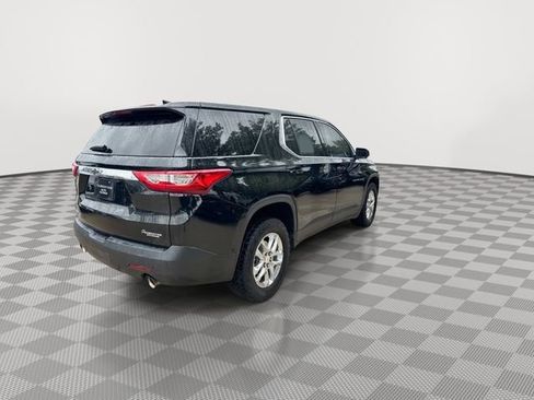Used 2021 Chevrolet Traverse LS AWD/4WD image 9