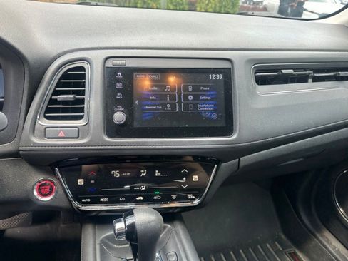 Used 2019 Honda HR-V EX image 12