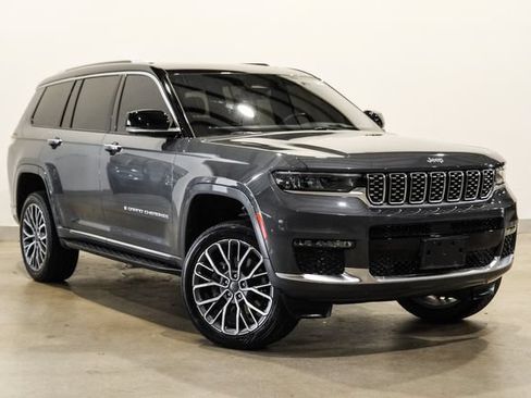 Used 2023 Jeep Grand Cherokee L Summit AWD/4WD image 4