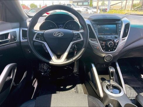 Used 2016 Hyundai Veloster w/ Option Group 02 FWD image 7