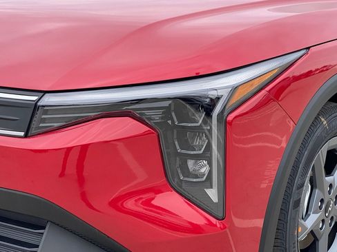 New 2026 Kia K4 LXS image 8