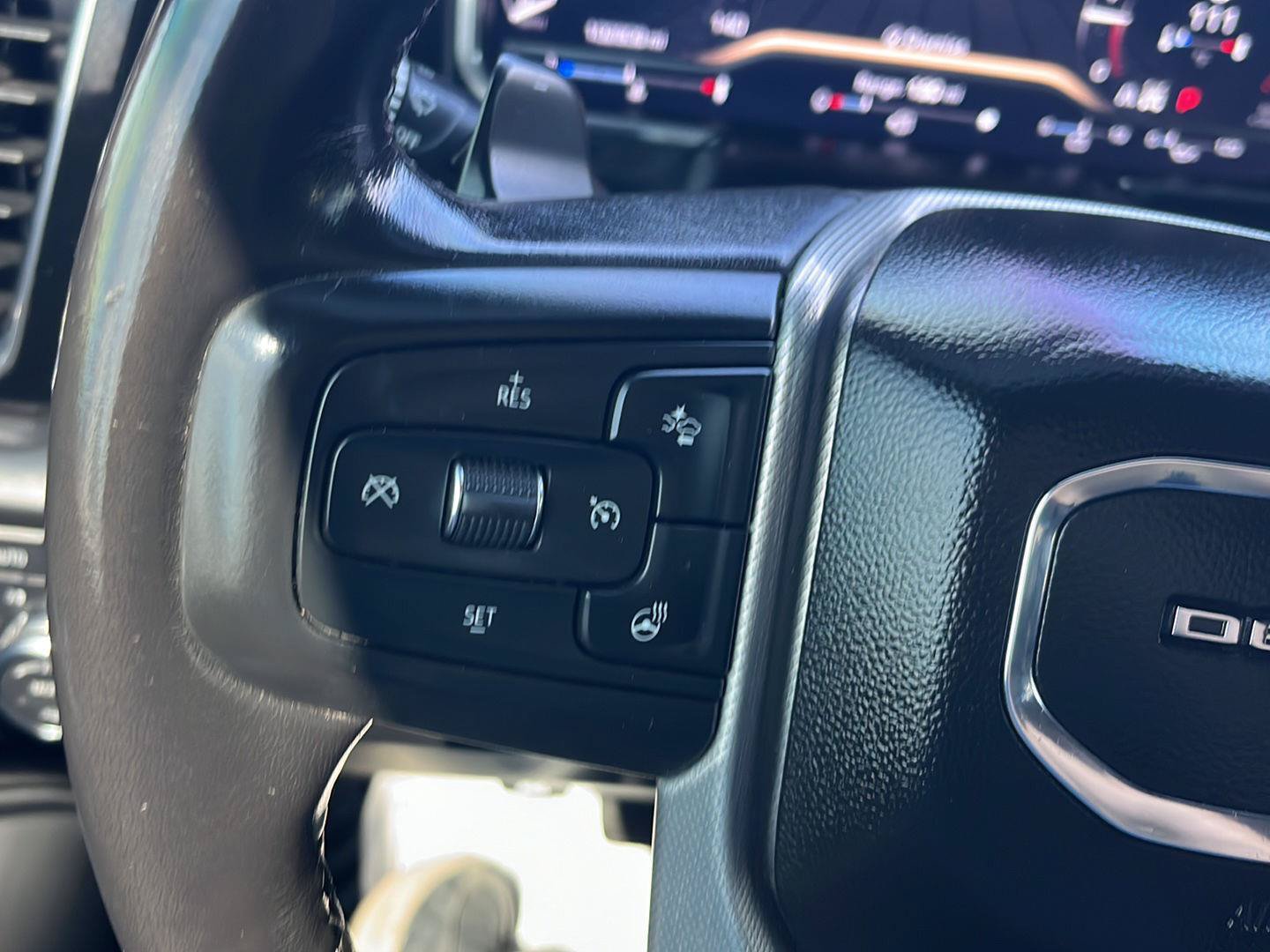 Used 2022 GMC Sierra 1500 Denali AWD/4WD image 11