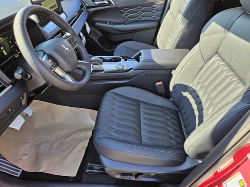 New 2026 Mitsubishi Outlander SEL image 7