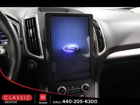Used 2024 Ford Edge SEL image 7