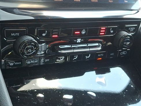 New 2025 Jeep Grand Cherokee Limited image 11