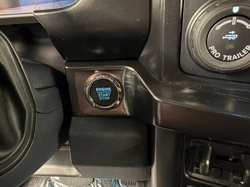 New 2026 Ford F250 4x4 Crew Cab Super Duty image 19