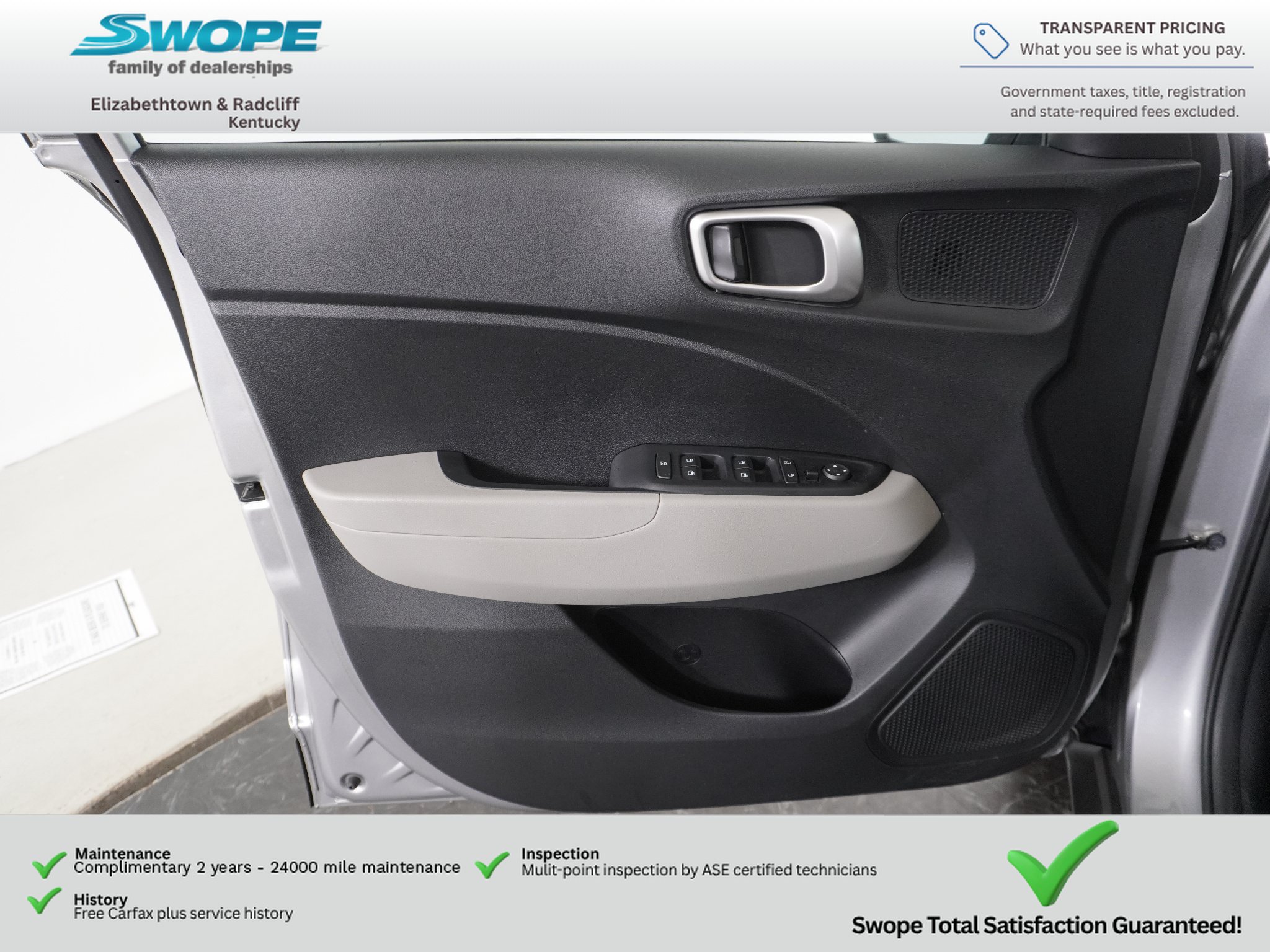 Used 2024 Hyundai Venue SEL FWD image 14