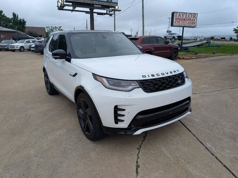 Used 2023 Land Rover Discovery HSE R-Dynamic AWD/4WD image 3