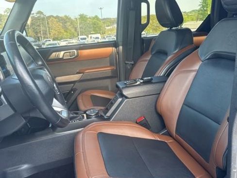 Used 2021 Ford Bronco Outer Banks image 9