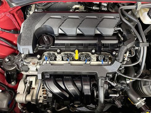 Used 2024 Hyundai Venue Limited FWD image 39