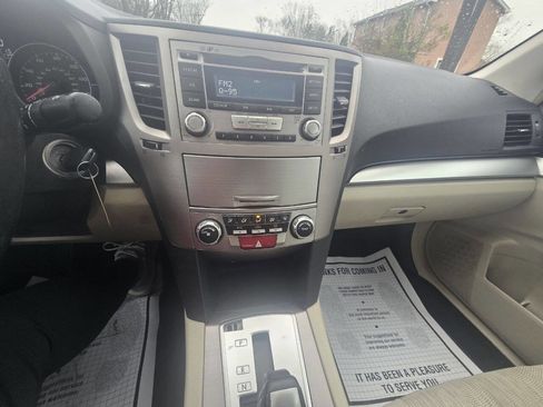 Used 2013 Subaru Legacy 2.5i Premium AWD/4WD image 12