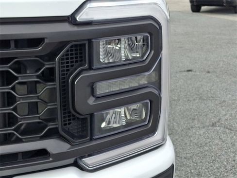 Used 2023 Ford F250 XL w/ STX Appearance Package image 9