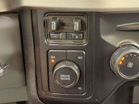 Certified 2025 Ford F250 XLT AWD/4WD image 24