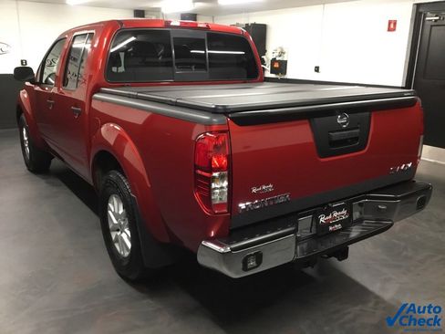Used 2017 Nissan Frontier SV image 7
