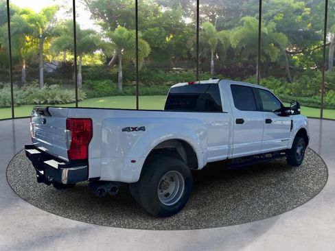 Used 2022 Ford F350 XL w/ Power Equipment Group AWD/4WD image 5