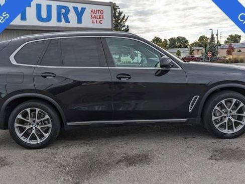 Used 2019 BMW X5 xDrive40i w/ Convenience Package AWD/4WD image 17