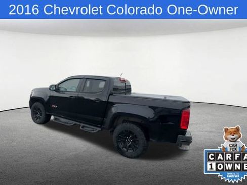 Used 2016 Chevrolet Colorado Z71 w/ Z71 Midnight Edition image 7
