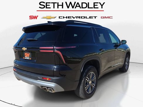 Used 2026 Chevrolet Traverse LT AWD/4WD image 7
