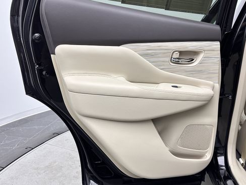 Used 2017 Nissan Murano SL w/ Cargo Package FWD image 28