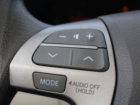 Used 2009 Toyota Camry LE image 22