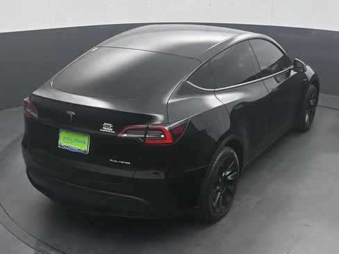 Used 2021 Tesla Model Y Long Range AWD/4WD image 23